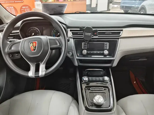Roewe Ei5 — Фото автомобиля 9