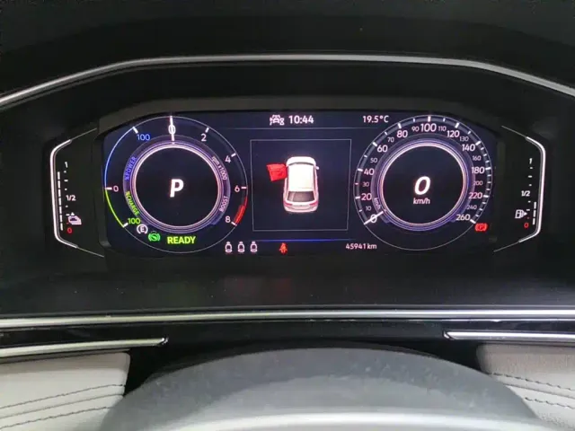 Volkswagen Tiguan L PHEV — Фото автомобиля 4