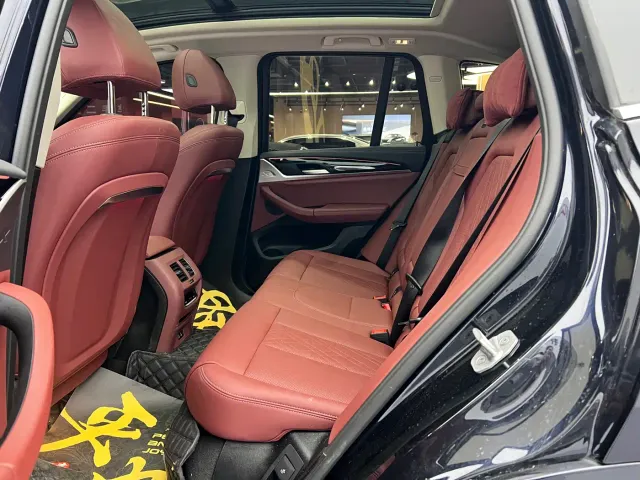 BMW X3 — Фото автомобиля 13