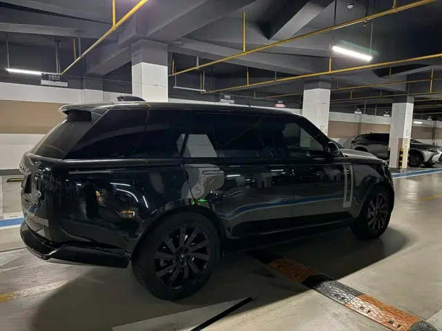 Land Rover Range Rover — Фото автомобиля 8