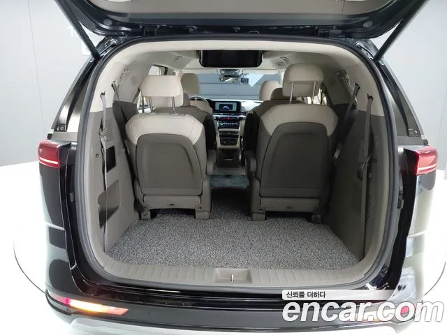 Kia Canival Carnival 4 поколение Дизель 9 мест Hi-Limousine — Фото автомобиля 18