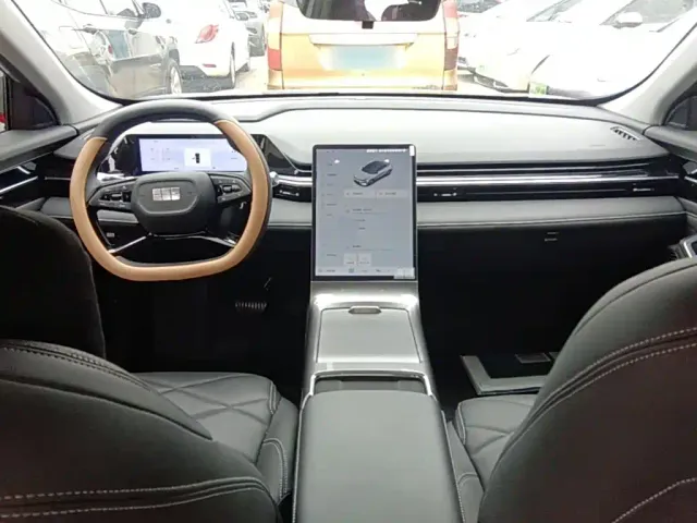 Geely Galaxy L6 — Фото автомобиля 9
