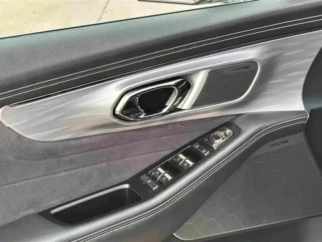 GAC Trumpchi GS8 — Фото автомобиля 6