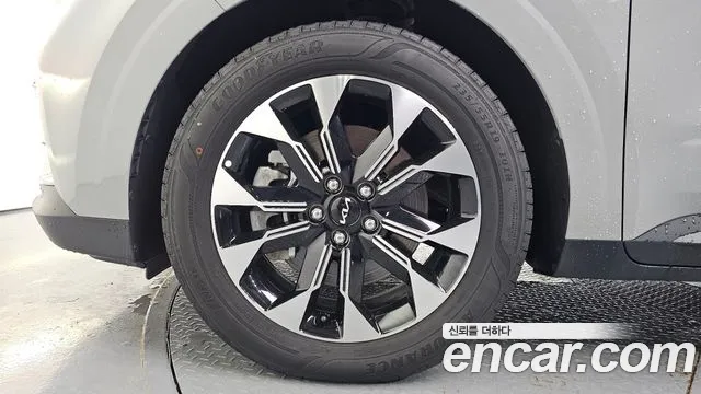 Kia Canival Carnival 4 поколение Бензин 9 мест Prestige — Фото автомобиля 5