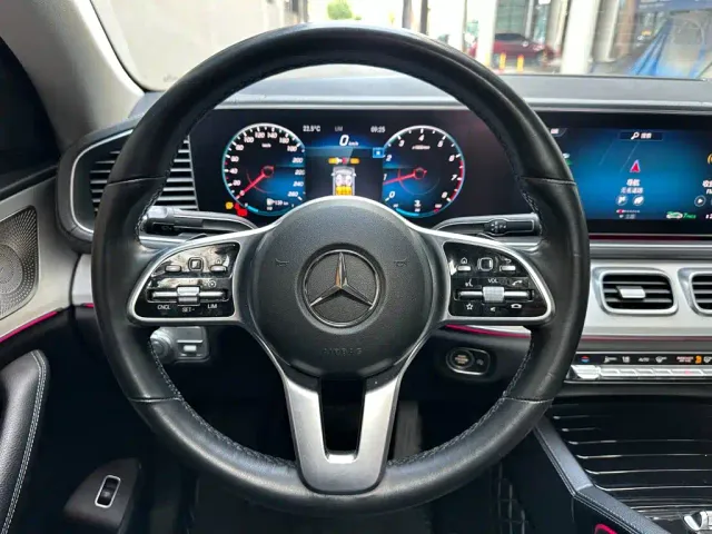Mercedes-Benz GLE Coupe — Фото автомобиля 12