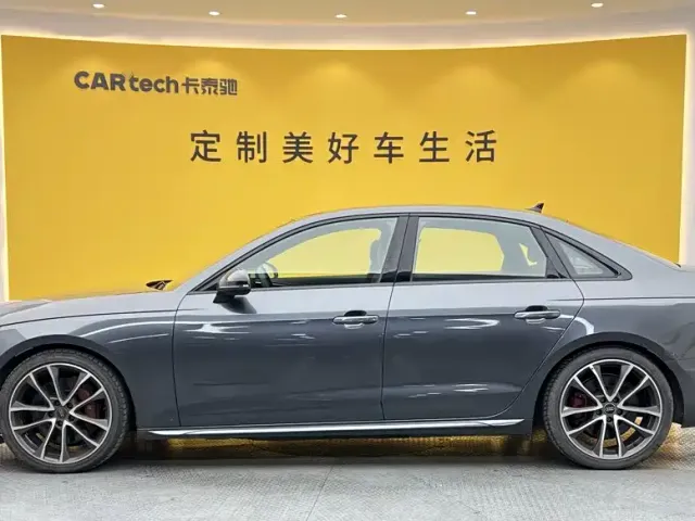 Audi S4 — Фото автомобиля 7