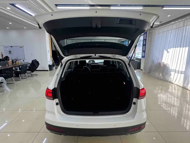 Volkswagen Tharu — Фото автомобиля 16