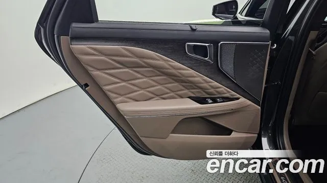 Kia K8 Signature — Фото автомобиля 23
