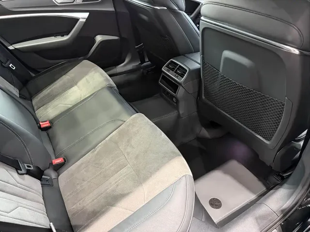 Audi A6L — Фото автомобиля 14