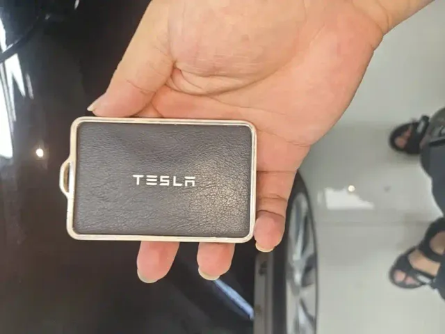 Tesla Model Y — Фото автомобиля 8