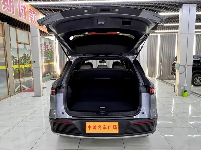 BYD Song Pro — Фото автомобиля 8