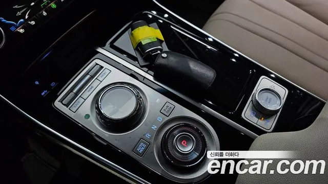 Genesis GV80 — Фото автомобиля 12