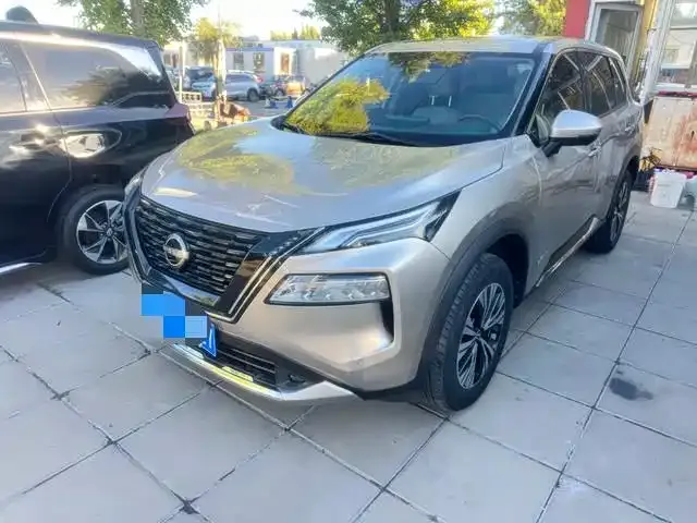 Фотография автомобиля — Nissan X-Trail