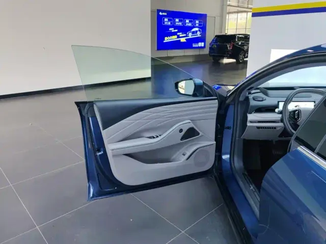 Geely Galaxy Xingyao 8 — Фото автомобиля 7