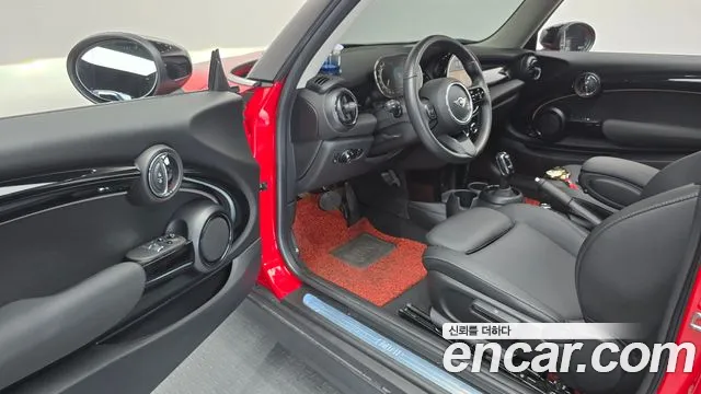 Mini Cooper Cooper Classic Plus — Фото автомобиля 10
