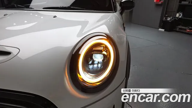 Mini Cooper — Фото автомобиля 21