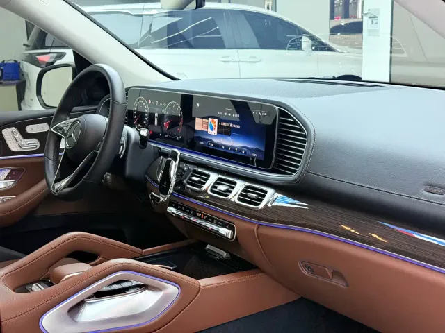 Mercedes-Benz GLE-Class — Фото автомобиля 6
