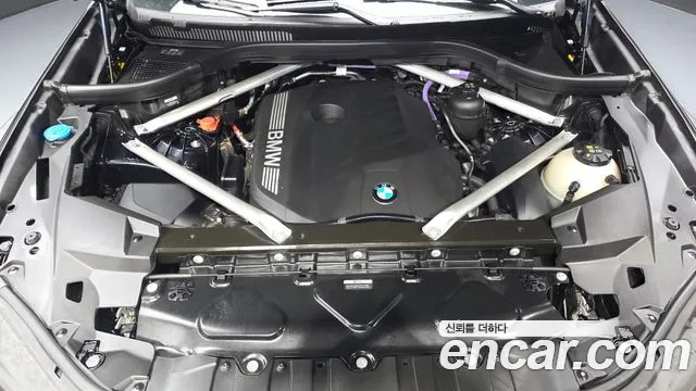 BMW X6 xDrive40i M Sport — Фото автомобиля 4