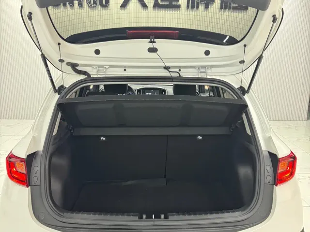 Kia KX1 — Фото автомобиля 14