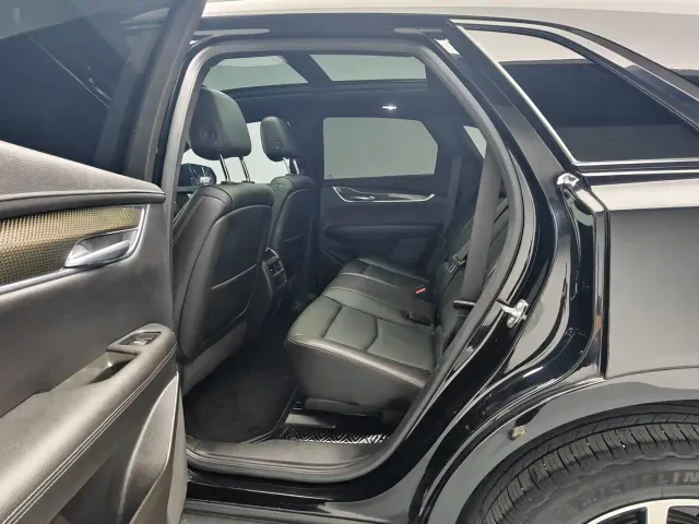 Cadillac XT5 — Фото автомобиля 11