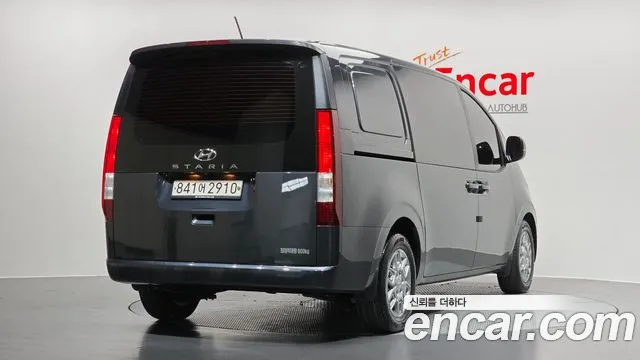 Hyundai Staria Staria Карго 5 мест — Фото автомобиля 2
