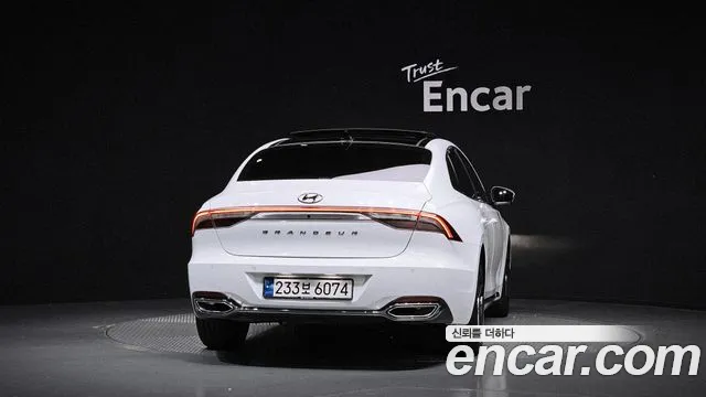 Hyundai Grandeur New — Фото автомобиля 4