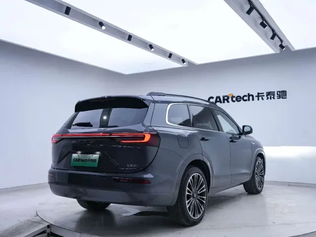 Aito M7 — Фото автомобиля 19