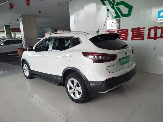 Nissan Qashqai — Фото автомобиля 10