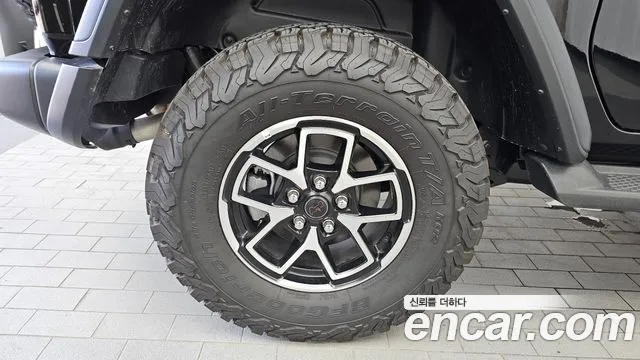 Jeep Wrangler JL — Фото автомобиля 5