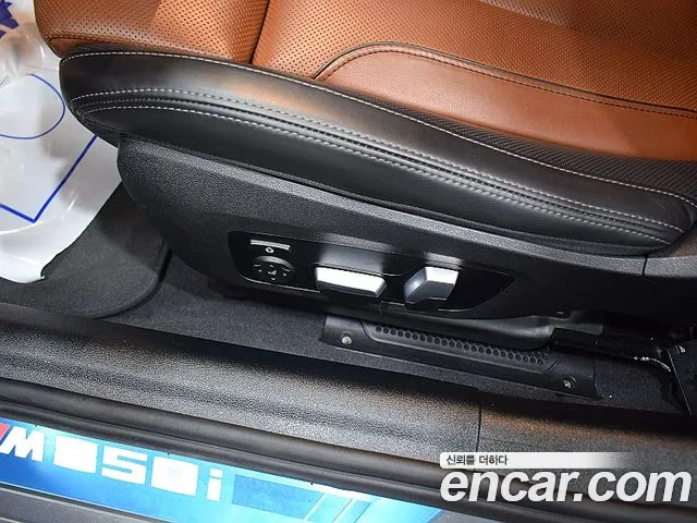 BMW 8-Series — Фото автомобиля 14