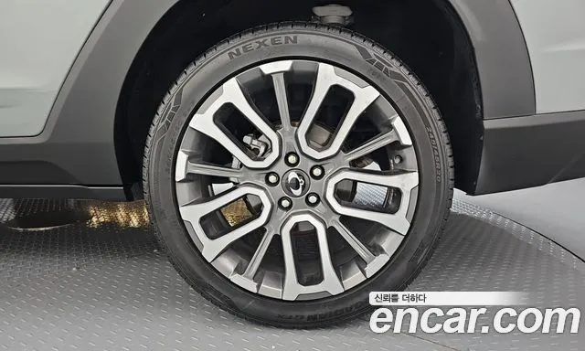 KGM Torres — Фото автомобиля 6