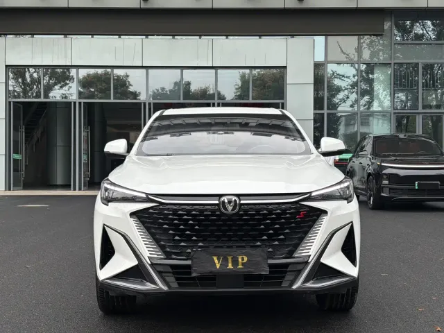 Фотография автомобиля — Changan X5 Plus