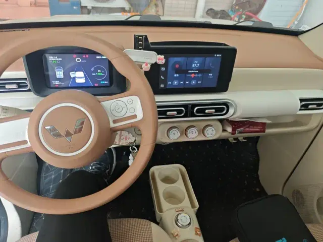 Wuling Hongguang Mini EV — Фото автомобиля 9