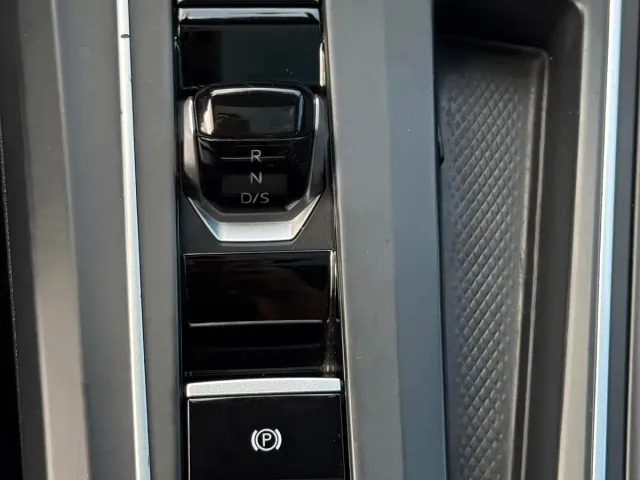 Volkswagen Golf GTI — Фото автомобиля 24