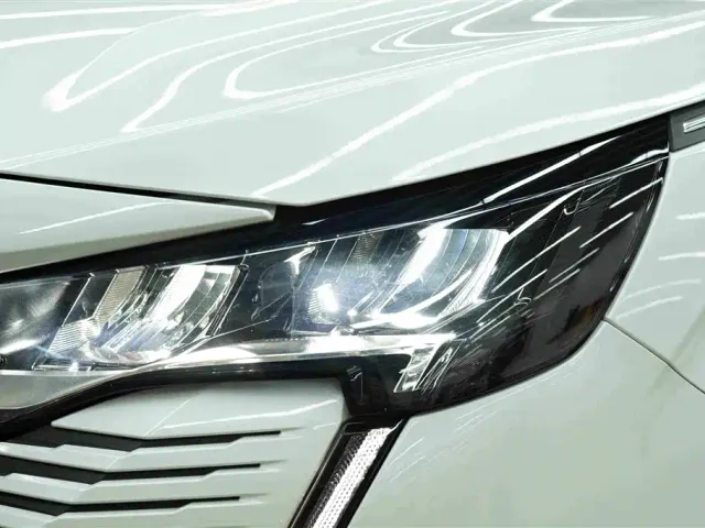 Peugeot 5008 — Фото автомобиля 9