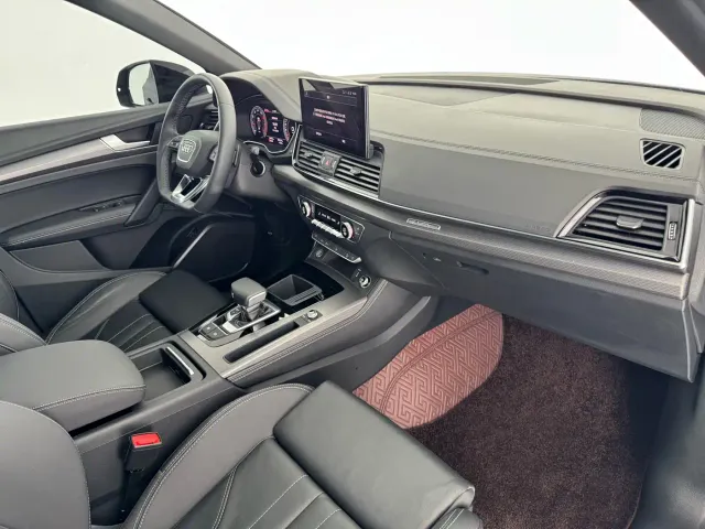 Audi Q5L — Фото автомобиля 9
