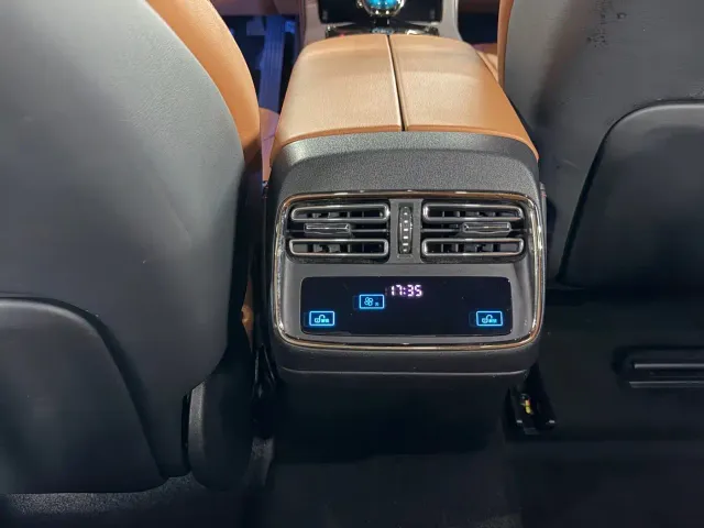 BYD Han — Фото автомобиля 15