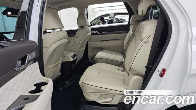 Hyundai Palisade Palisade Бензин 3.8 2WD — Фото автомобиля 22