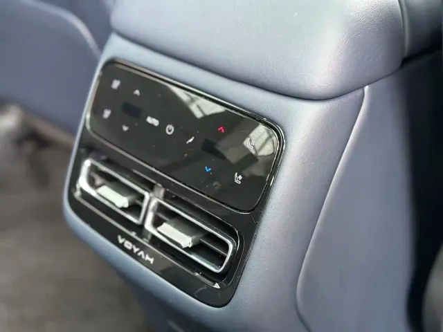 Voyah Auto VOYAH FREE 2025 FREE+ 4WD Qiankun Edition — Фото автомобиля 13