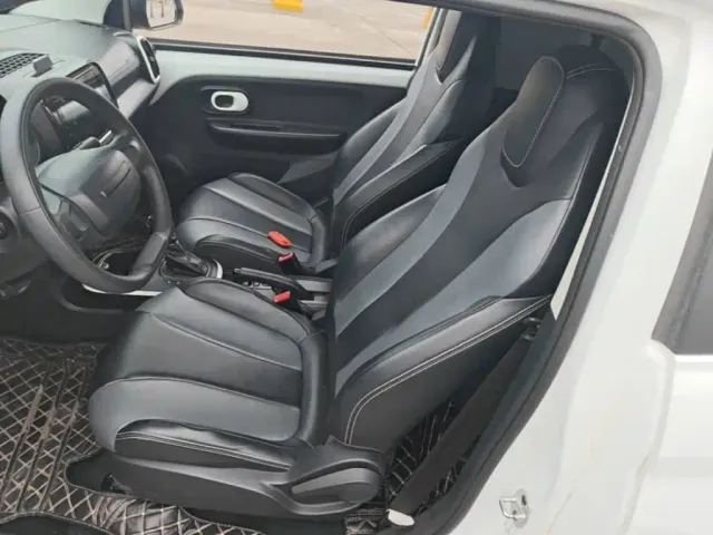 Roewe Clever — Фото автомобиля 14