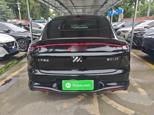 IM Motors LS6 — Фото автомобиля 5