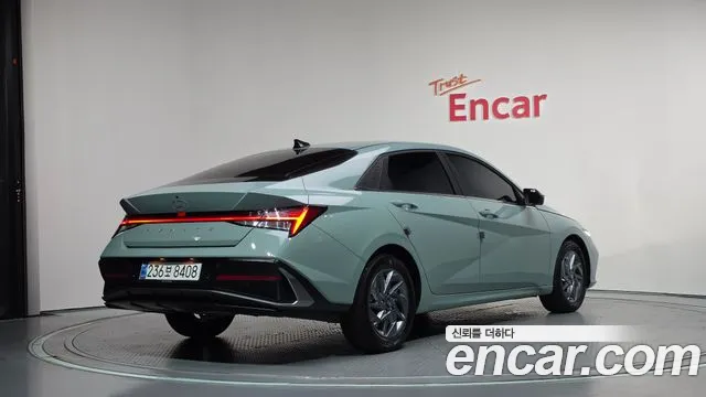 Hyundai Avante CN7 — Фото автомобиля 2
