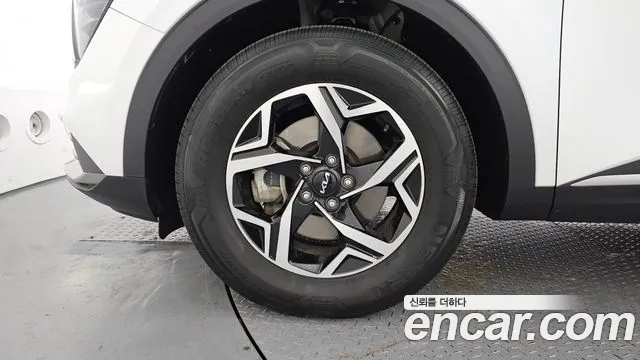 Kia Sportage Sportage 5-е поколение Дизель 2.0 2WD — Фото автомобиля 5