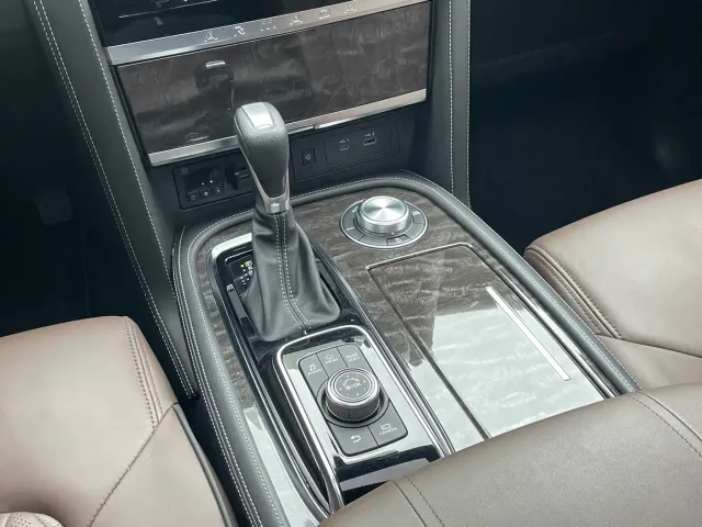 Nissan Patrol — Фото автомобиля 13