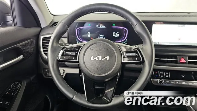 Kia Seltos — Фото автомобиля 19