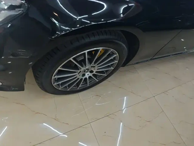 Mercedes-Benz E-Class — Фото автомобиля 22