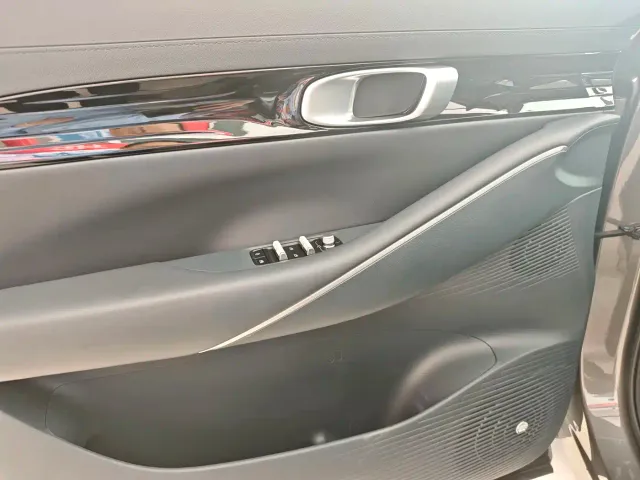 Geely Galaxy E5 — Фото автомобиля 6
