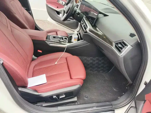 BMW 3 Series — Фото автомобиля 12
