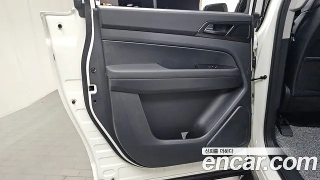 KGM Musso Q300 — Фото автомобиля 14