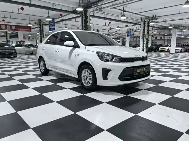 Kia Huan Chi — Фото автомобиля 3